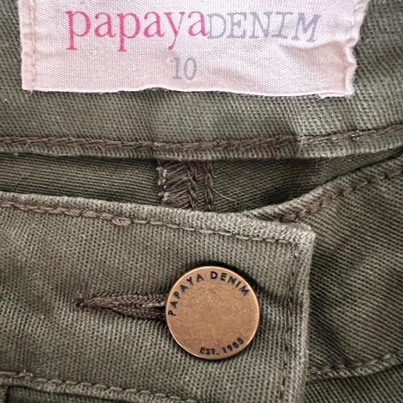 Papaya Denim Army Green High Waisted Shorts - Picture 2 of 3
